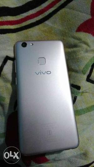 New brand phone vivo v7 plus