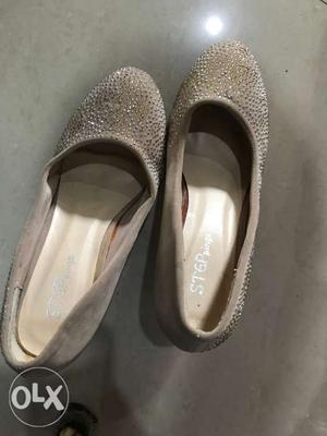 Pair Of Gray Glittered Peep-toe Heeled Shoes