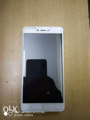 Redmi note 4(4gb Ram nd 64gb Rom) with bill nd box