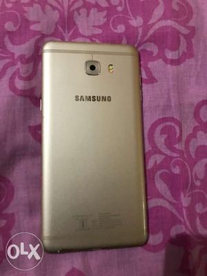 Samsung C9 Pro in very good condition. Phone is