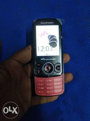 Sony ericsson w100i in looking brand new