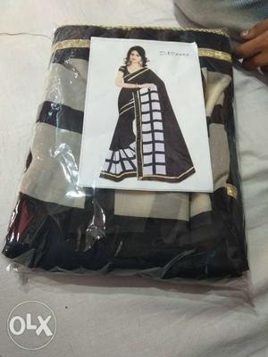 Black And White Sari Dress Pack