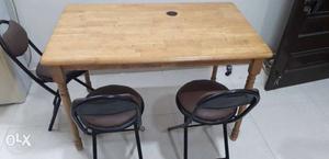 Dinning Table with 4 chairs good condition