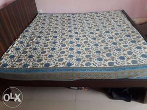 Double Bed without storage Coir Matress free!!