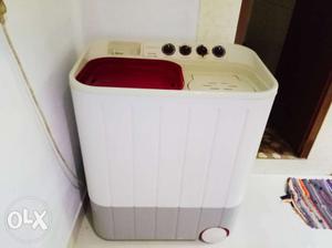 Samsung Semi Automatic Washing Machine for Rs.