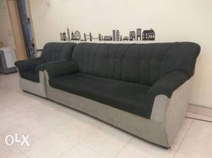 Sofa 3+1+1.. used Oly for 4mths. /- only