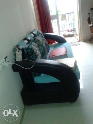 Sofa set:good condition buyer dm !! Price negotiable