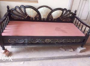 Heavy Quality Diwan Cot With Foam Back