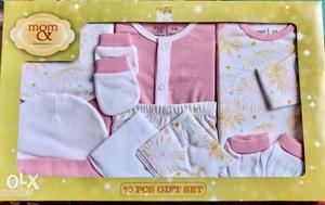 Mom and Me new born baby gift set