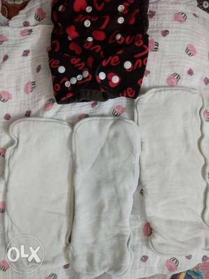 Pocket diaper with bamboo cotton inserts