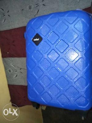 Safari hard trolly suitcase with 4 wheel purchase
