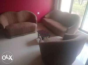 Set of 3 sofa in very good condition