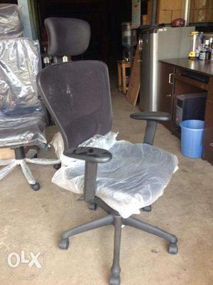 Brand new boss netted chair