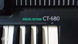 Casio CT-680 musical keyboard with 220 sound tone