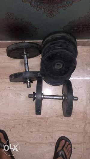 Dumbells with 10 kg weight each