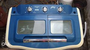 Godrej White And Blue Twin Tub Washing Machine