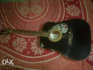 Hobner jumbo guitar