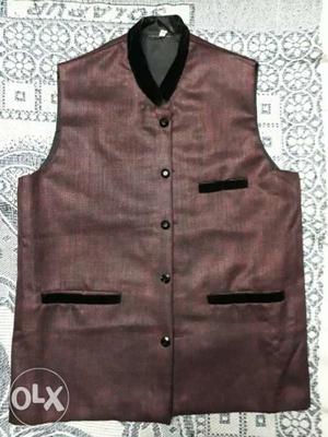 I want to sell Maroon Colour Blazer.