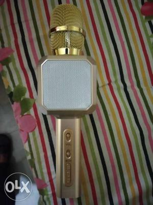 LANDMARK COMPANY Golden and white Wireless Karaoke