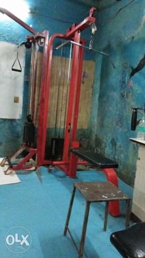 Lat pull down with seated rowing.. it's in 2/4