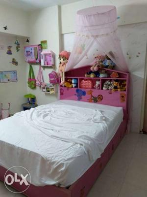 Queen Size Pink Wooden Bed trundle bed with drawers 3 months