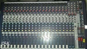 Sound craft lexicon 22 chenal live mixer