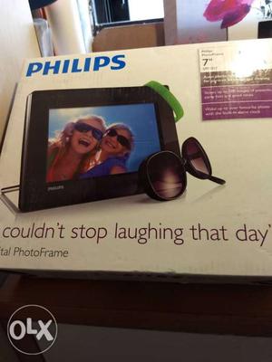 Unboxed but unused Philips Photo Viewer.