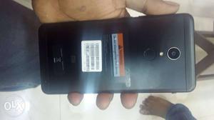 5 months used redmi 5 in good condition with all