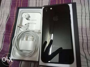 Brand new apple IPHONE 7 32gb jet black available warranty