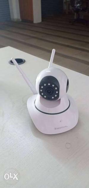 CCTV camera wireless can rotate 360' u can view