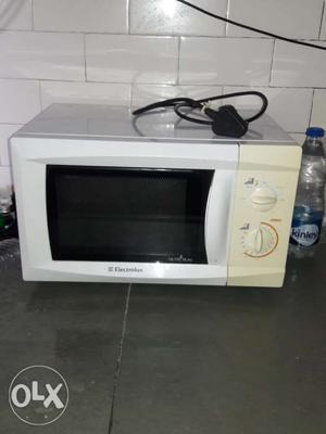 Electrolux branded oven new