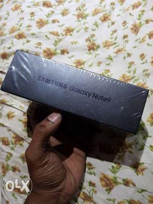 Galaxy Note 9 box pack one year Indian warranty
