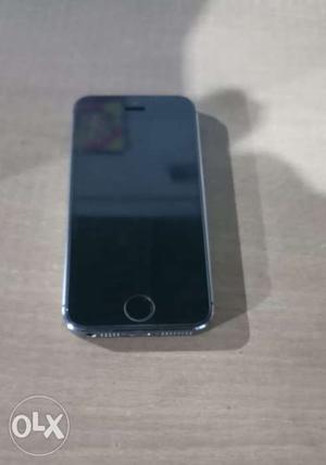 IPhone 5s 16gb.. one year two months used..