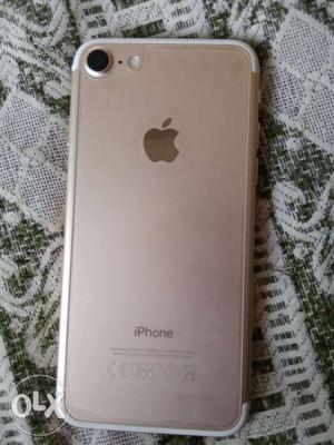 IPhone 7 Gold 32GB with original cable bill box earphones