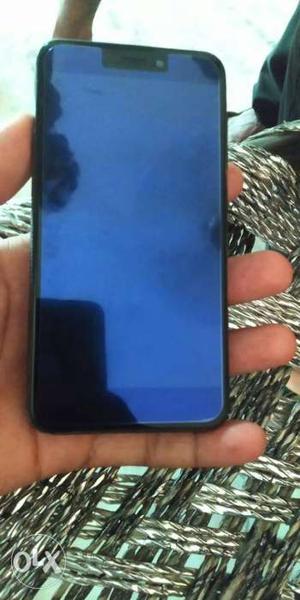 MI 4 mast condition 5 month old 2gb 16gb