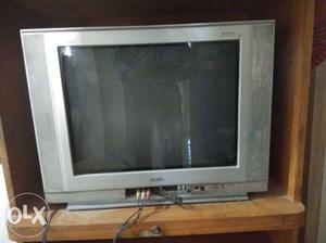 ONIDA TV for sale..5 yrs old