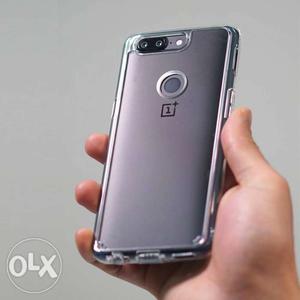 Oneplus 5t 6gb Ram 64GB Storage 4 month old with