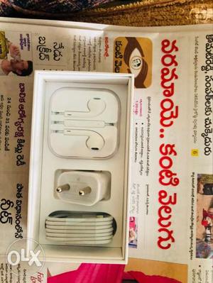 Orginal Dash charger and earphones for sale came
