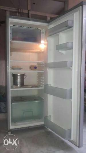 Samsung fridge 240 litre brand new condition and