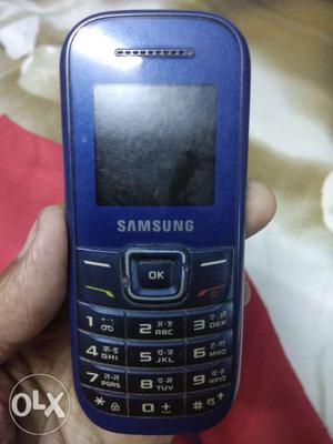 Samsung single sim Mobile in good condition with