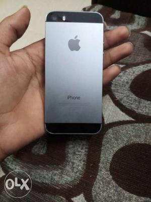 1 year used I phone 5s 16 gb with bill