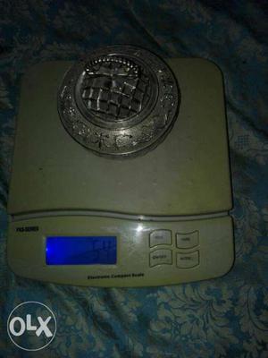 Beige And Gray Digital Weighting Scale