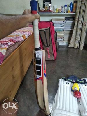 Cricket kit all 2 days use urgent sell call me .7