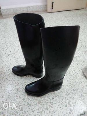 Horse riding boots, rubber material, excellent