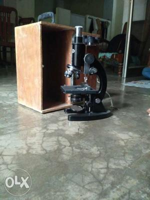 Microscope very good condition
