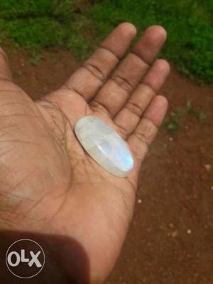Moon stone 100 carat with blue sheen natural