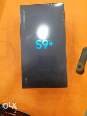 S9 plus 128gb midnight black colours seal pack R