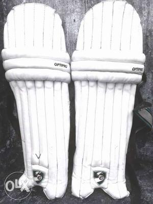SG batting pads (optipro) for youth. Newly used Call on