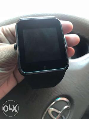 Smart watch. bluetooth. connects with iphone