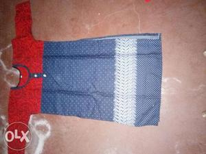 This is a unused three quarters sleeves kurti of